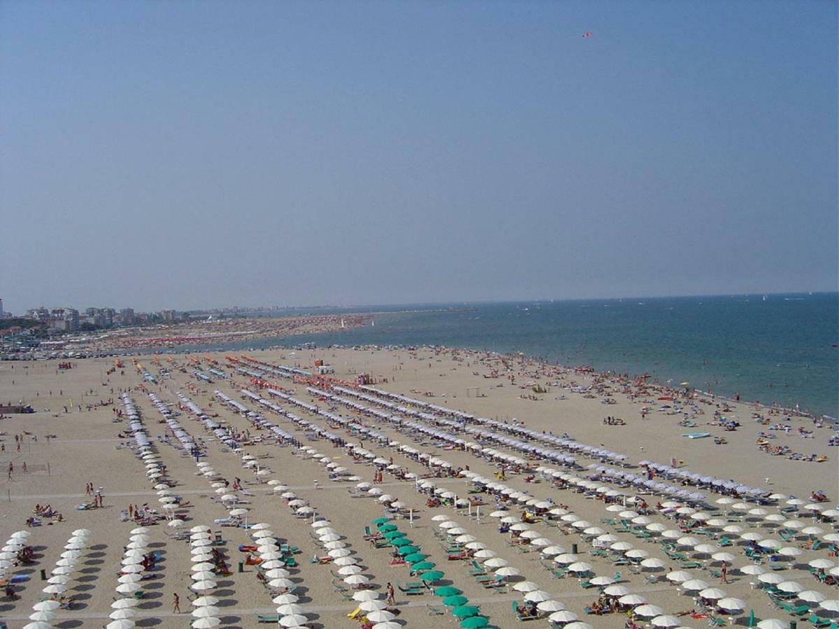 Dena Chalets - Lido Di Spina At The Beach Экстерьер фото