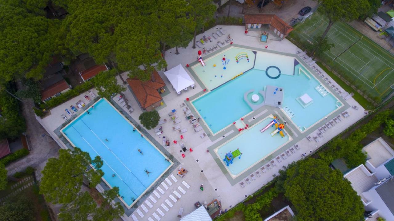 Dena Chalets - Lido Di Spina At The Beach Экстерьер фото